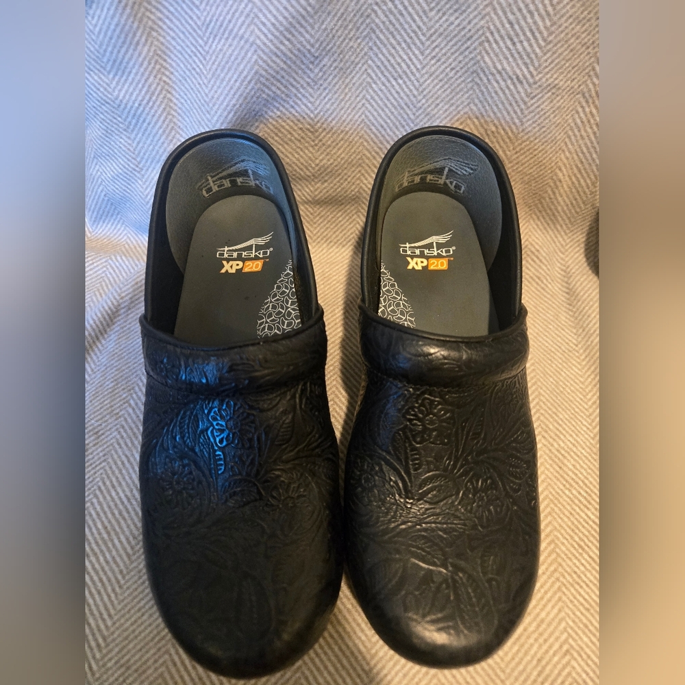 Dansko Black Embossed Work Medical Shoes